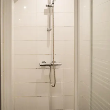 Logement En Centre-ville D'avranches *